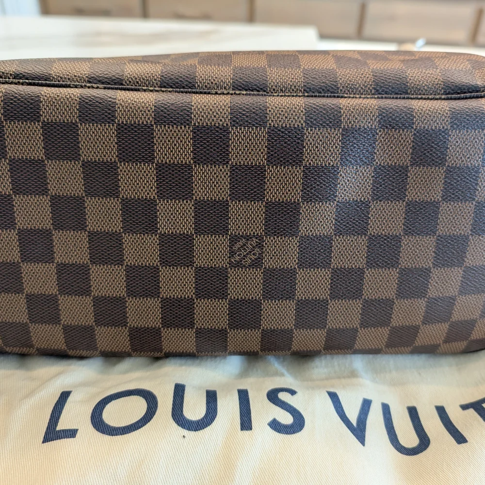Louis Vuitton Neverfull